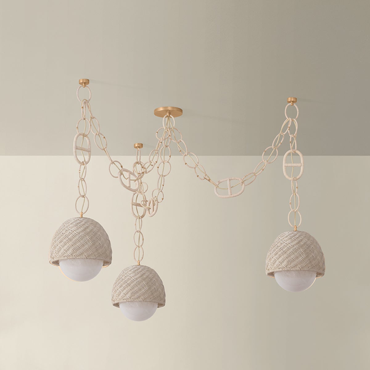 Piasu Chandelier