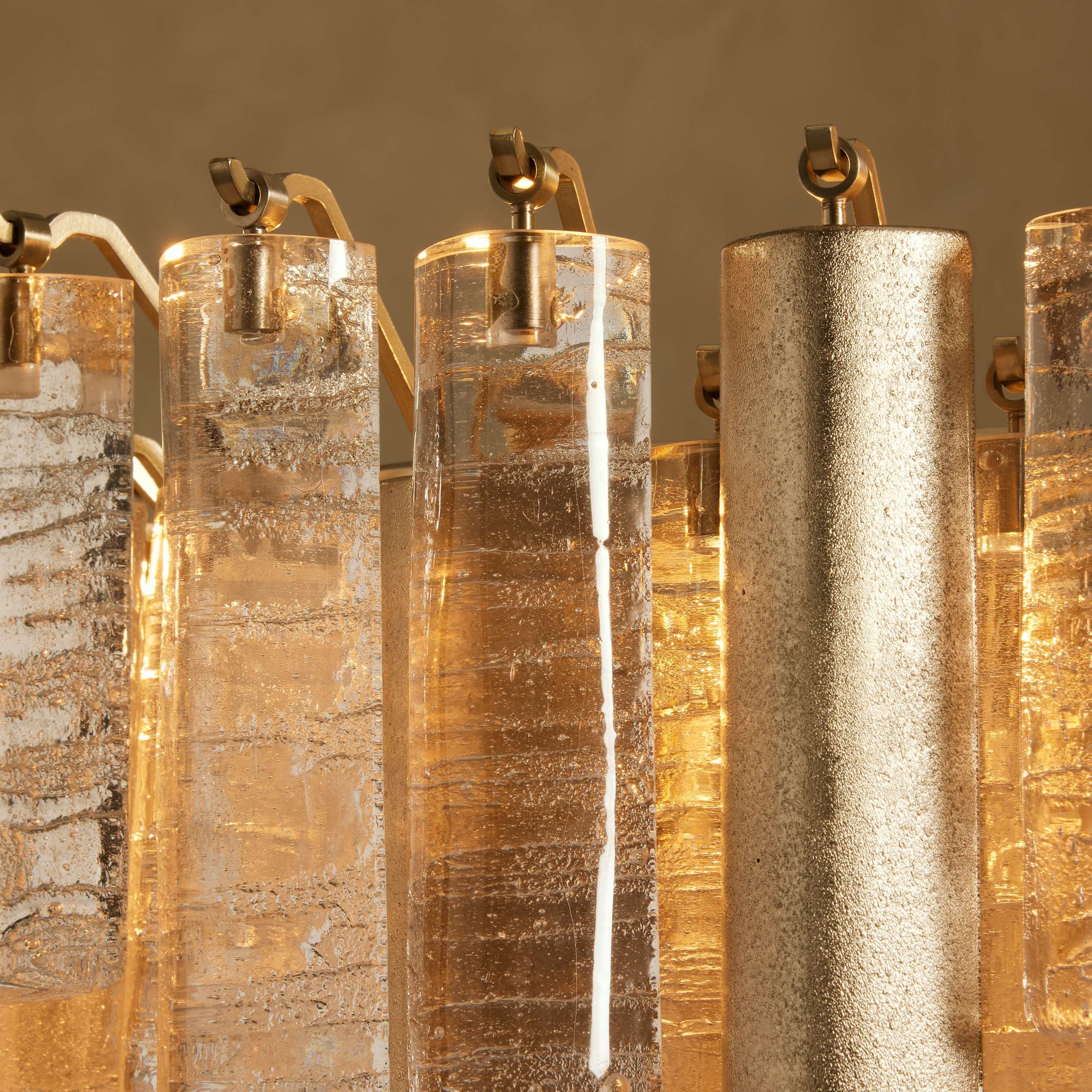 Neve Linear Chandelier