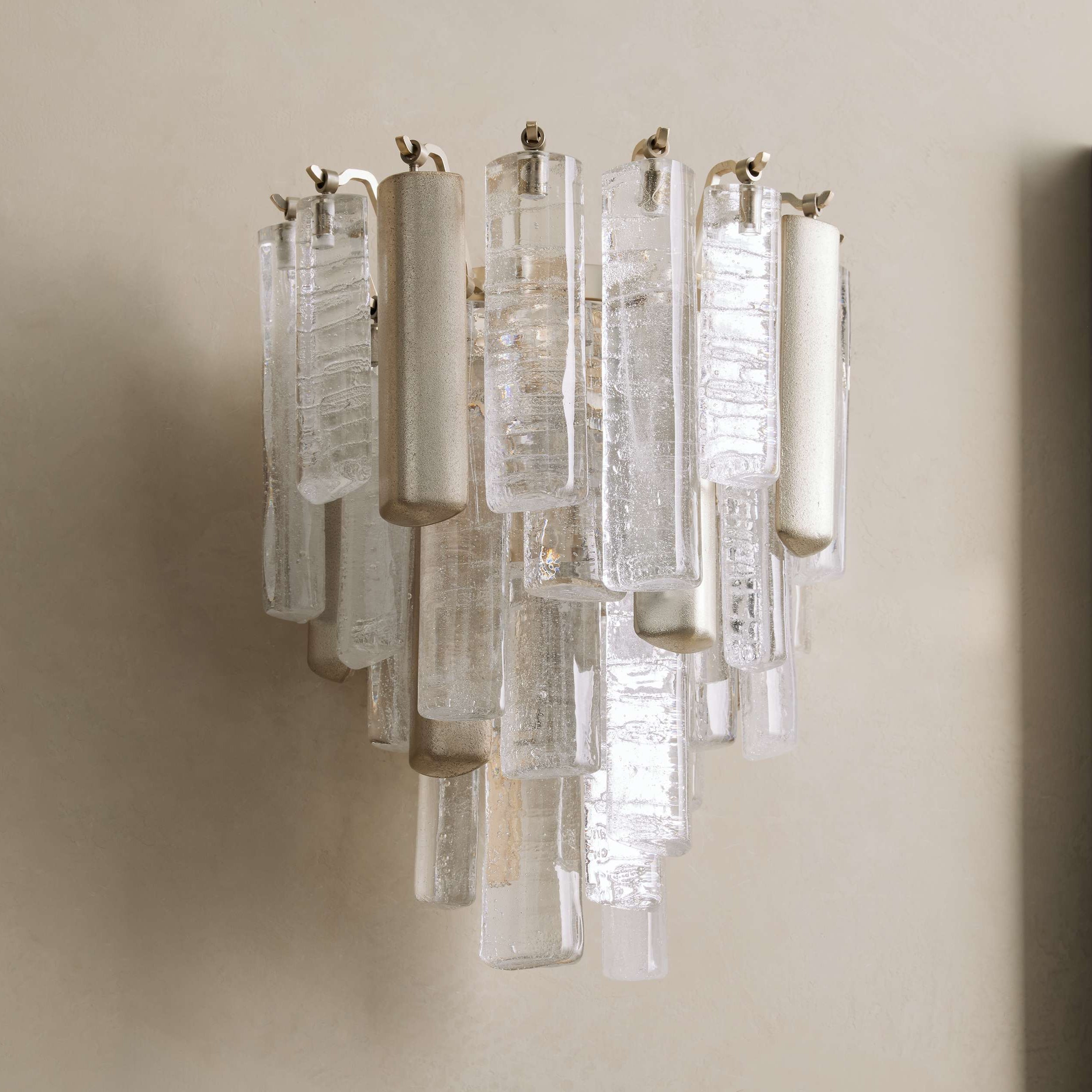 Neve Sconce