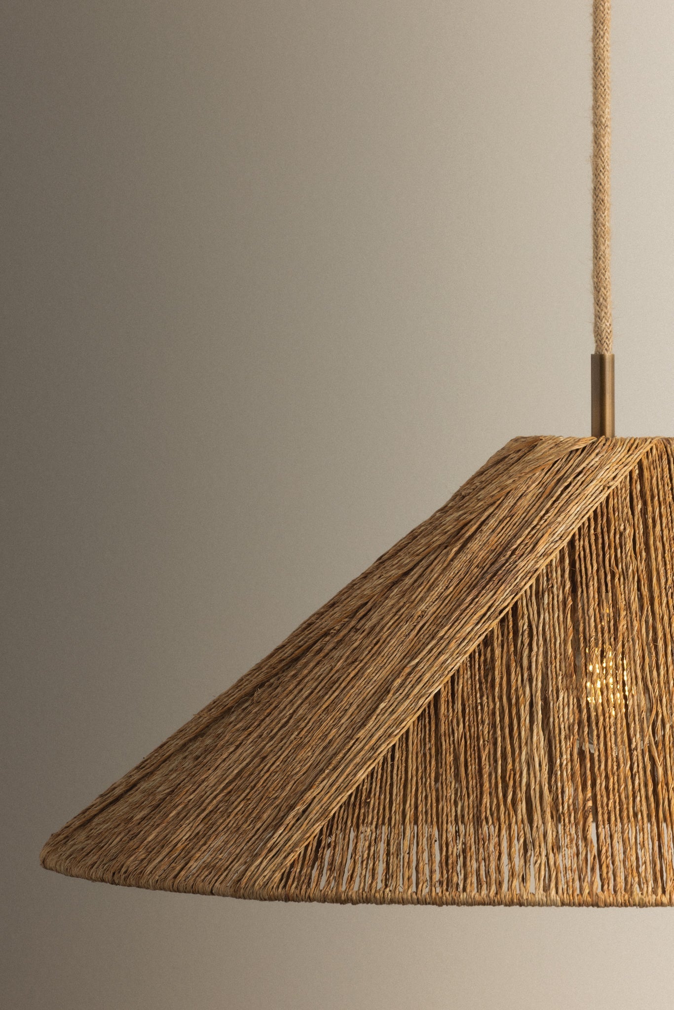 Ahrens Pendant 36"