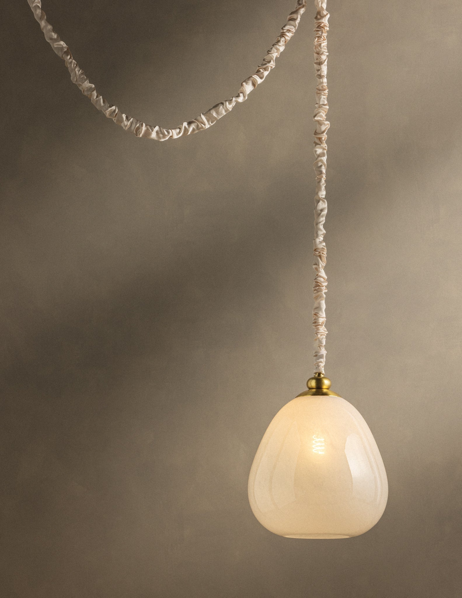 Remi Pendant