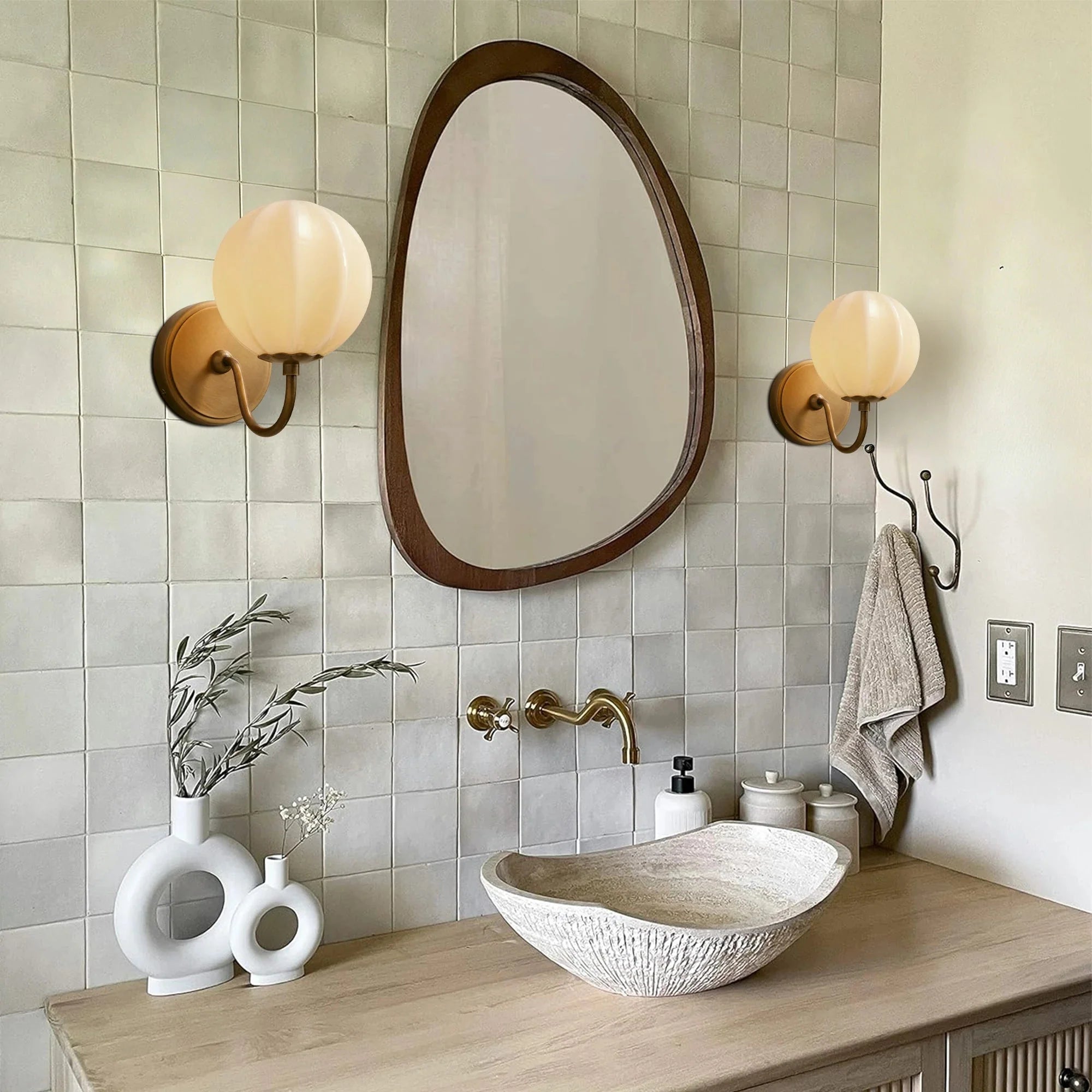 Alys Gooseneck Sconce