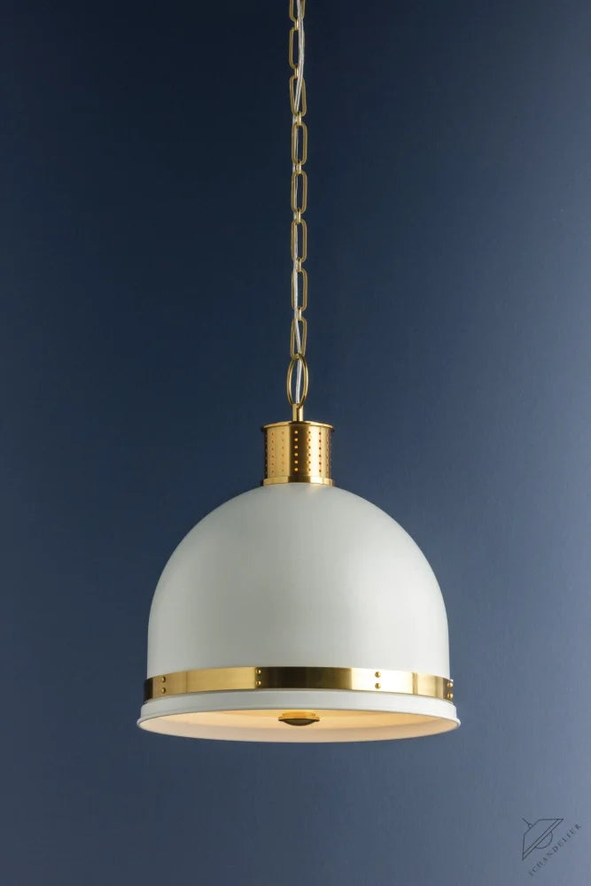 Briscoe Pendant