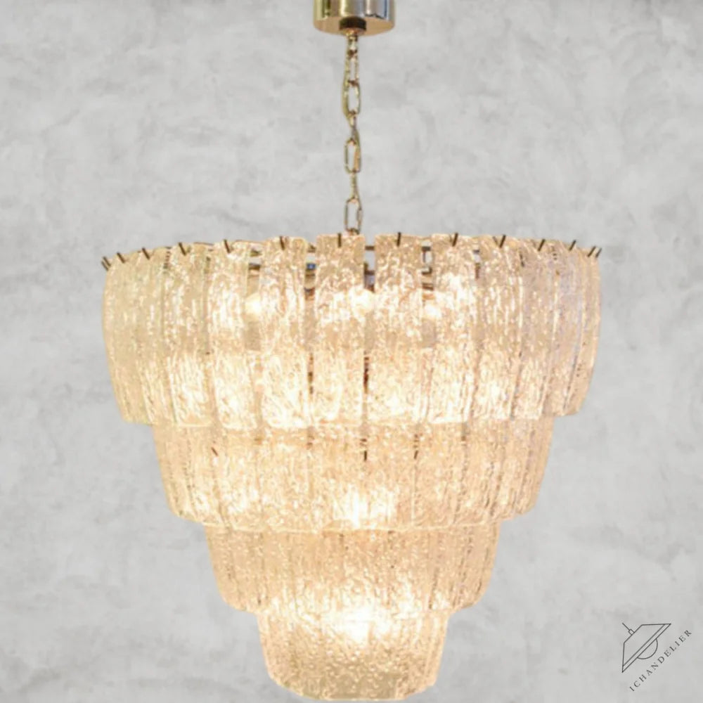 Brass / 8 Gloria Chandelier