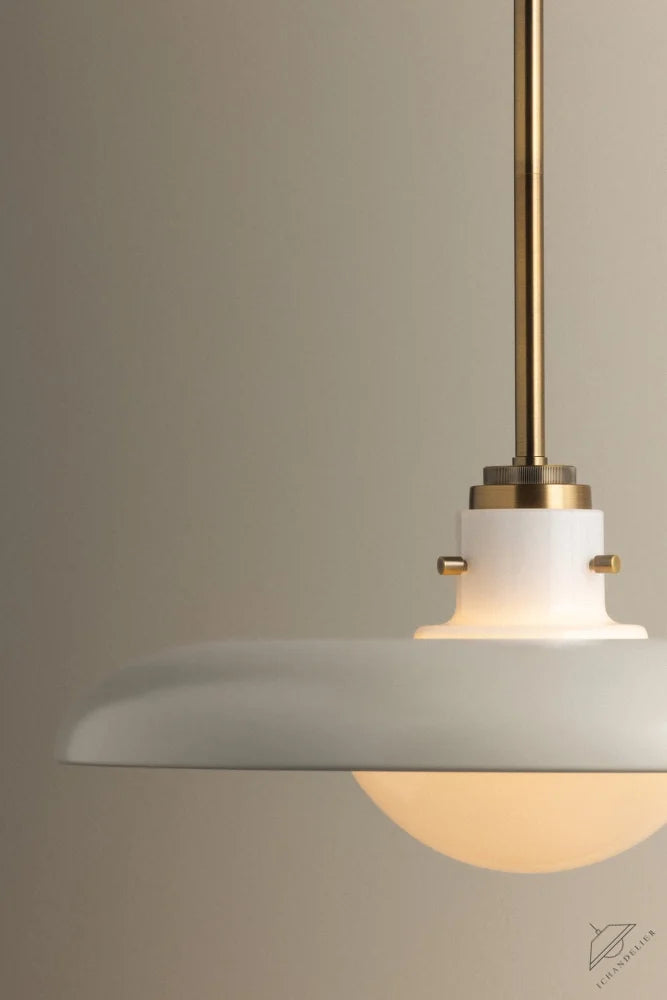 Gustavo Pendant Light