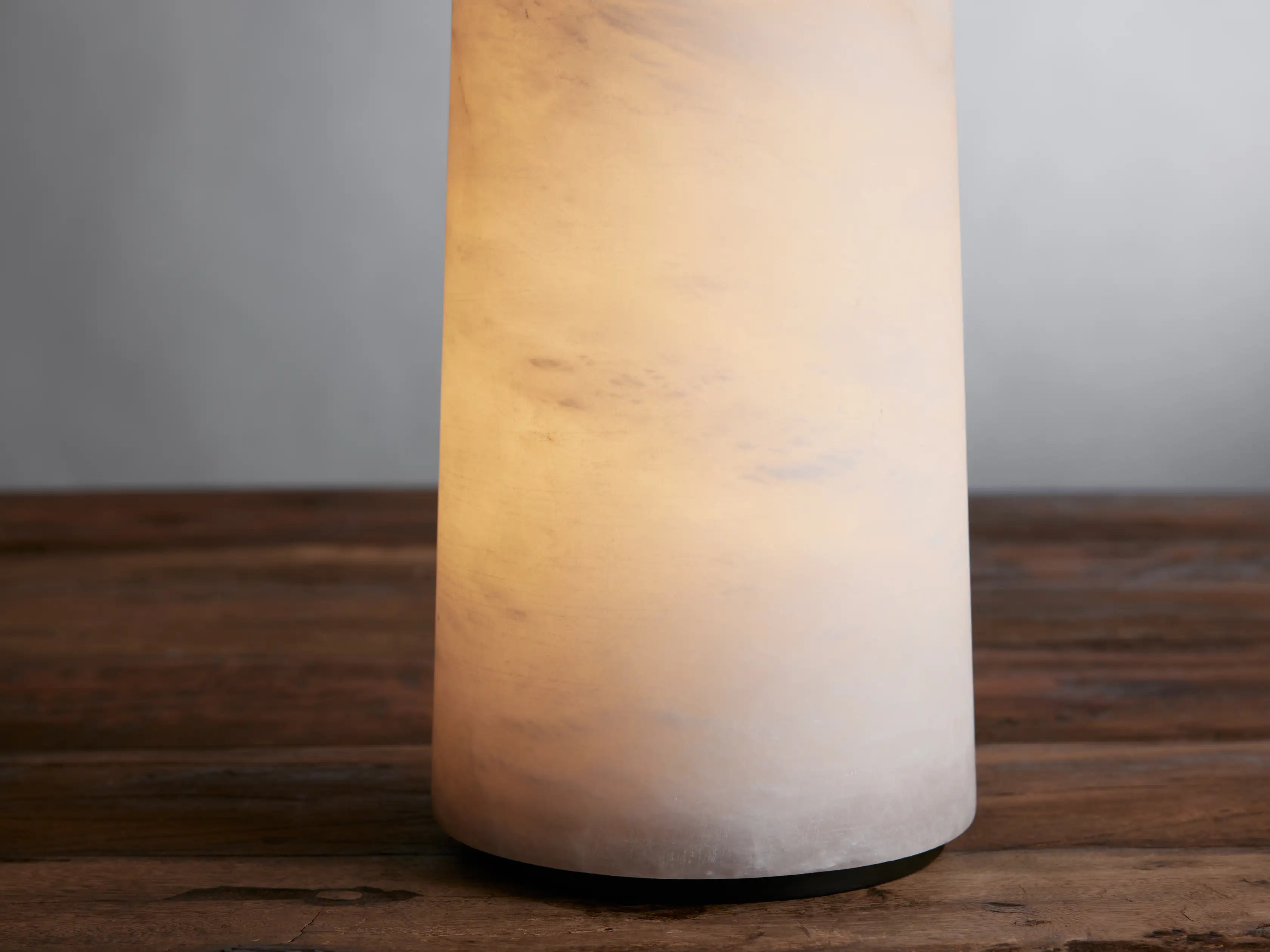 Kelby Outdoor Rechargeable Lamp 8