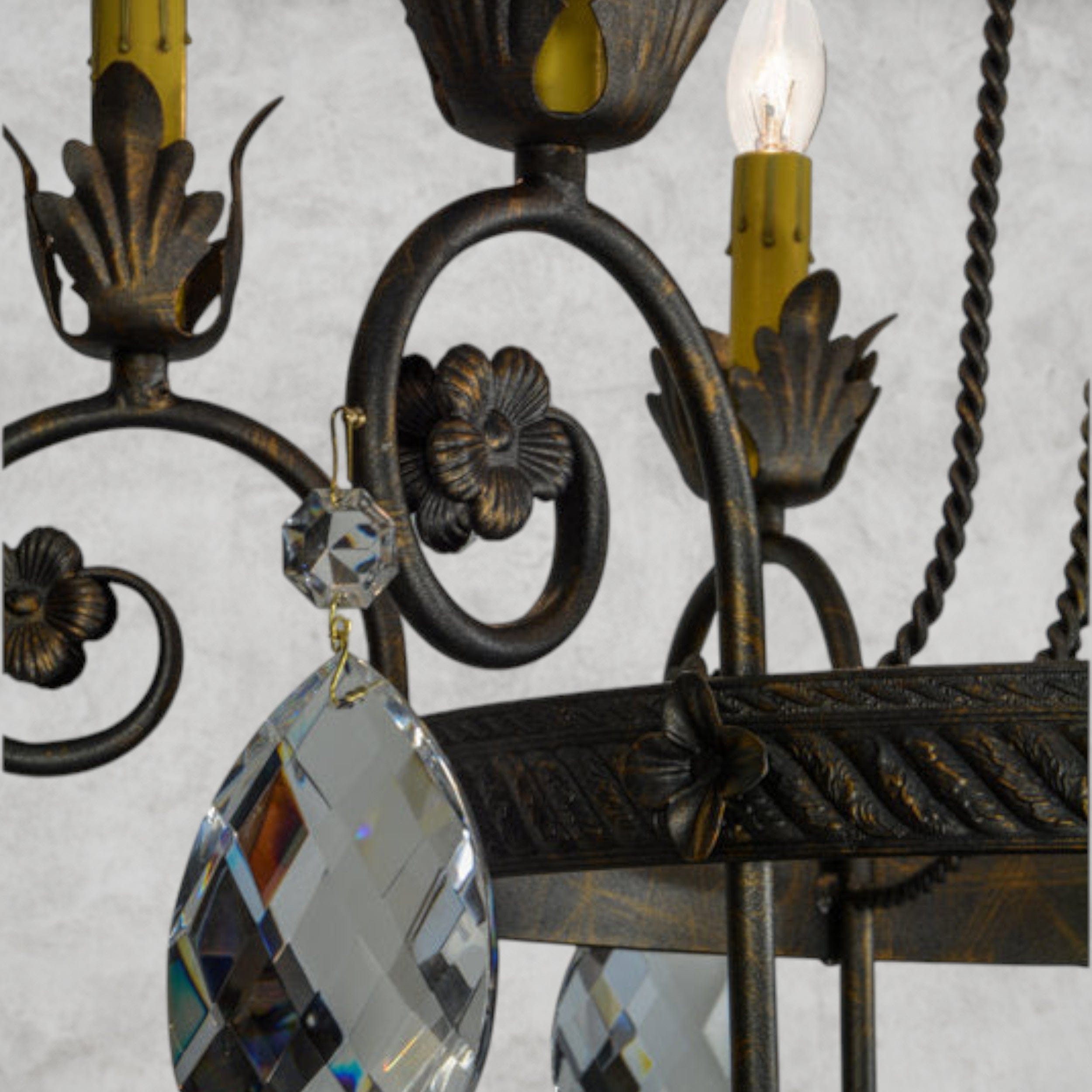 Launcest 6 - Light Chandelier