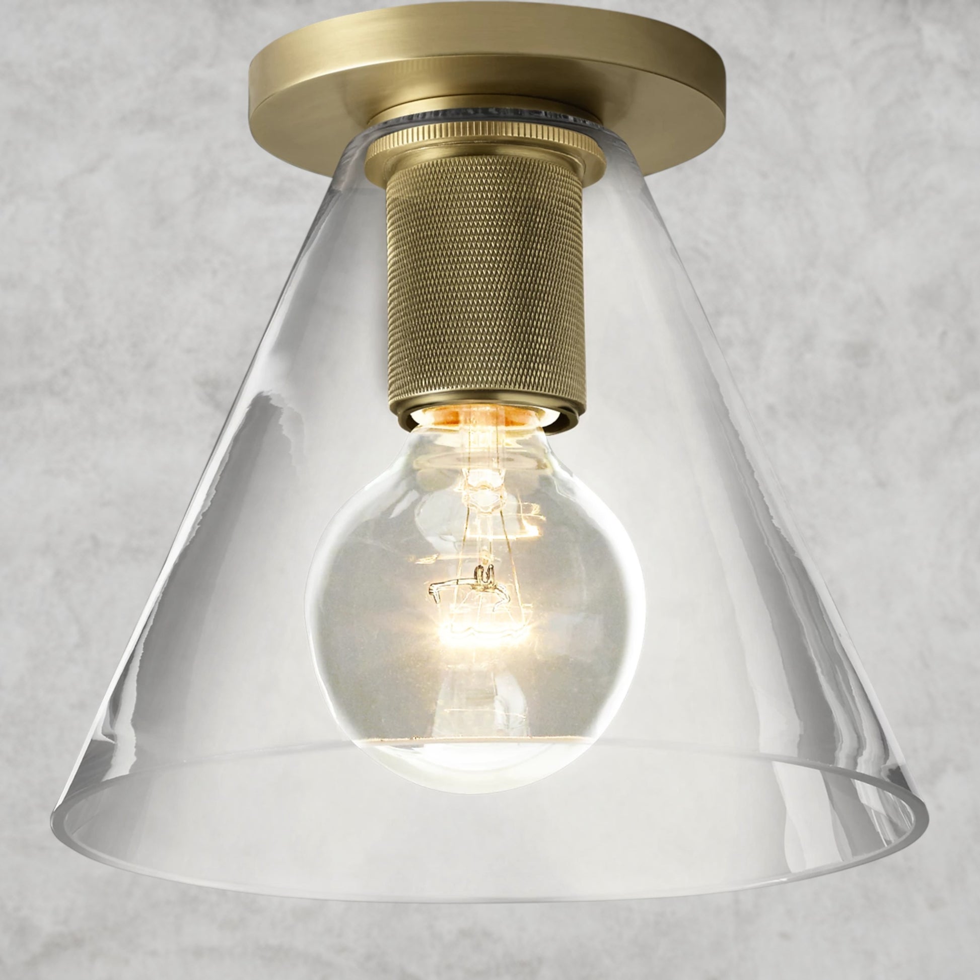 Utilitaire Funnel Shade Flushmount