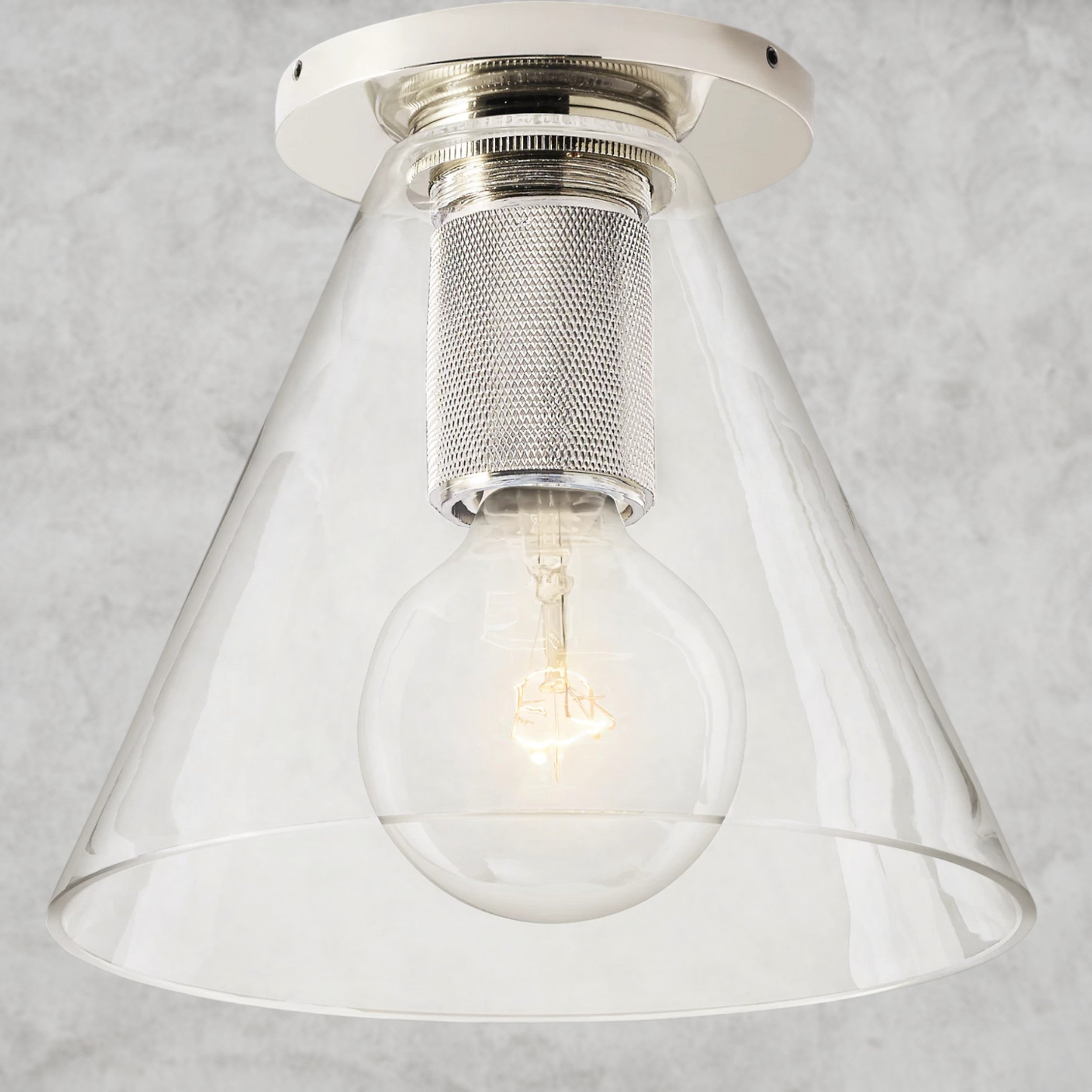 Utilitaire Funnel Shade Flushmount